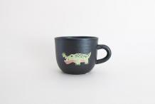 コーヒーカップ 黒 ワニ