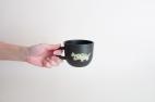 コーヒーカップ 黒 ワニ