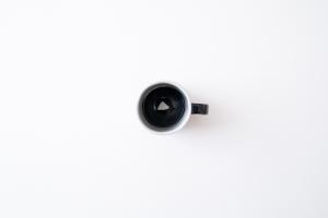 黒色マグカップ 大 水玉