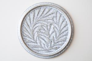 しのぎ丸プレート フラット 6寸 墨白 A