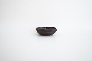 トンガリ浅鉢 3.5寸 黒