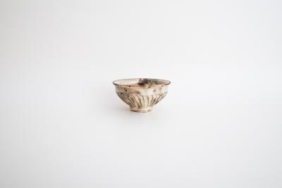 キナリ さかずき 線彫