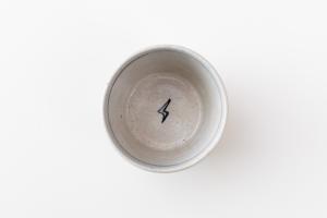 太鼓を拾う鬼 蕎麦猪口 B