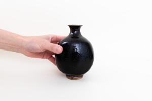 黒高麗 扁壺徳利 (木箱付)