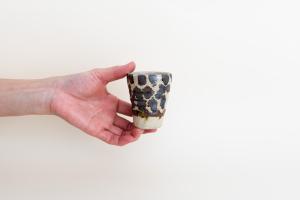 立ちぐい呑み 鉄絵 B