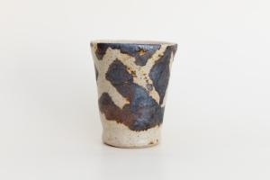 立ちぐい呑み 鉄絵 C