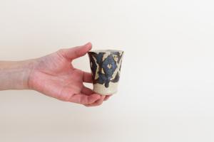 立ちぐい呑み 鉄絵 C