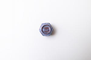 鼠志野 六角ぐい呑み (木箱付)