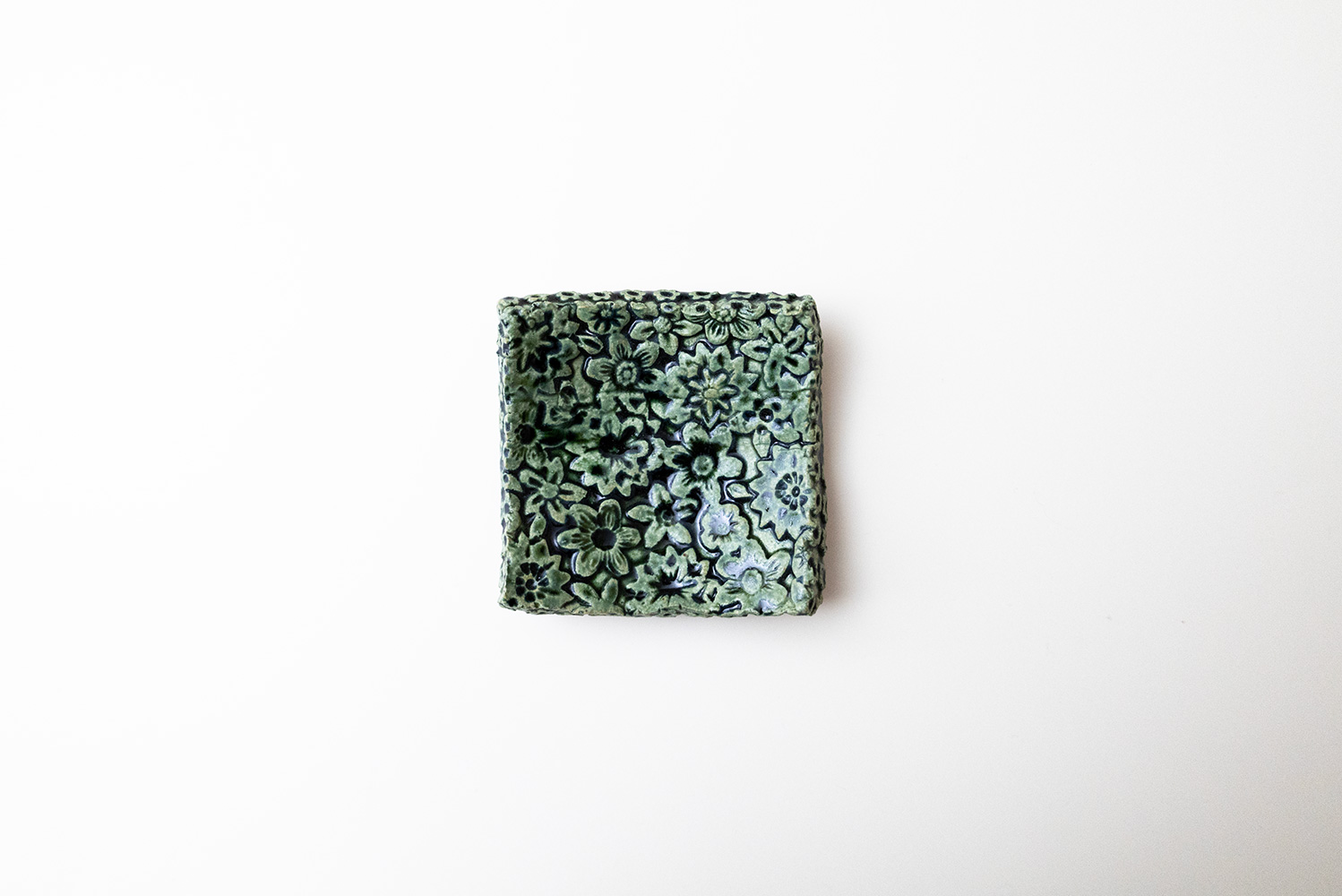 織部 陽刻四方皿 中A