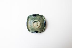 織部 陽刻四方皿 中B