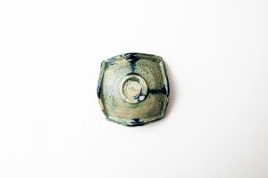 織部 陽刻四方皿 中C