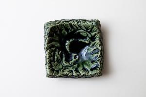 織部 陽刻四方皿 小C