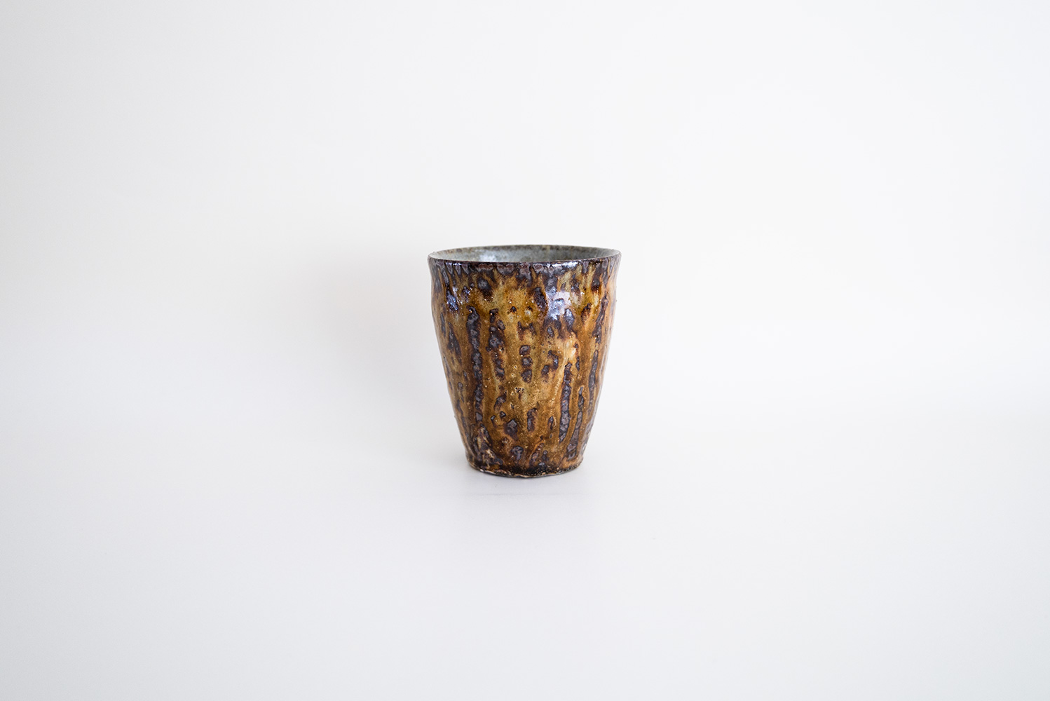 灰釉 氷裂 ロックカップ(立)