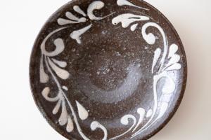イッチン 唐草 7寸皿