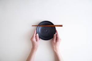 黒釉 段々皿 5寸