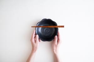 黒釉 菓子鉢 5.5寸