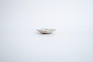 キナリ 彫刻皿 3寸