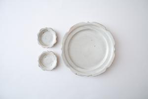 キナリ 彫刻皿 3寸