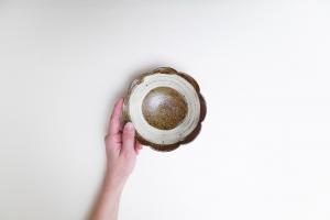 キナリ刷毛目 輪花小鉢