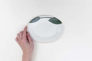 バナナの葉オーバルリム皿 M