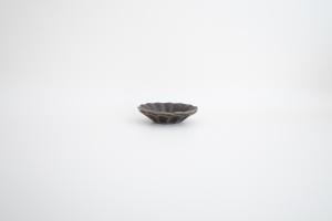 錆釉輪花深皿 豆