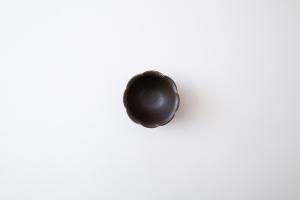 錆釉輪花鉢 ヒメ