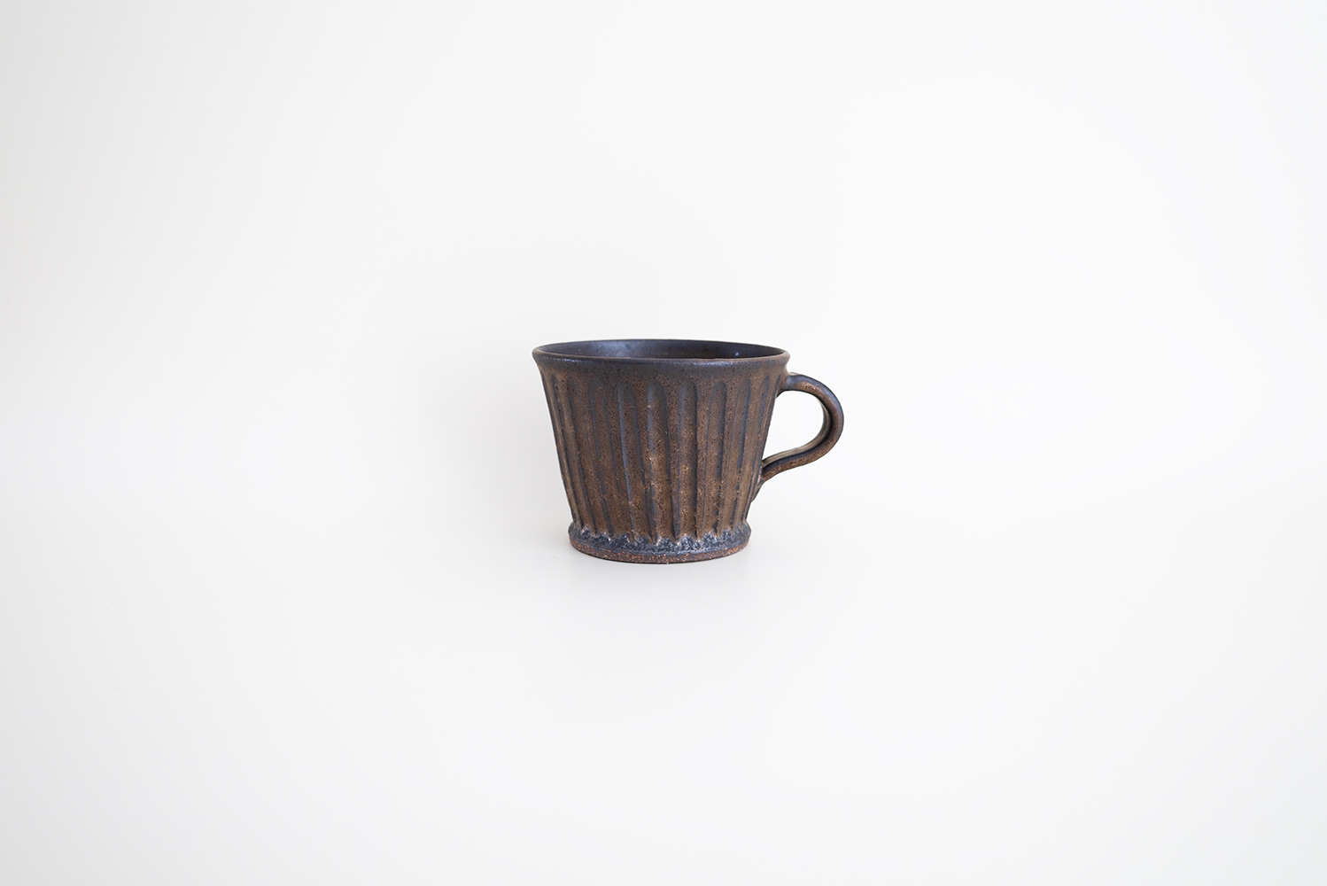 金釉しのぎマグカップ