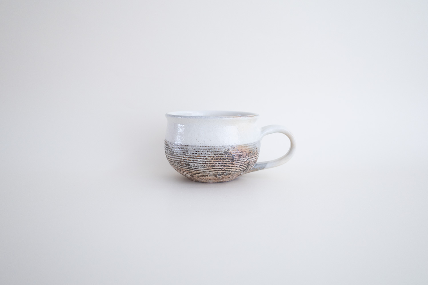 渕荒横彫スープカップ
