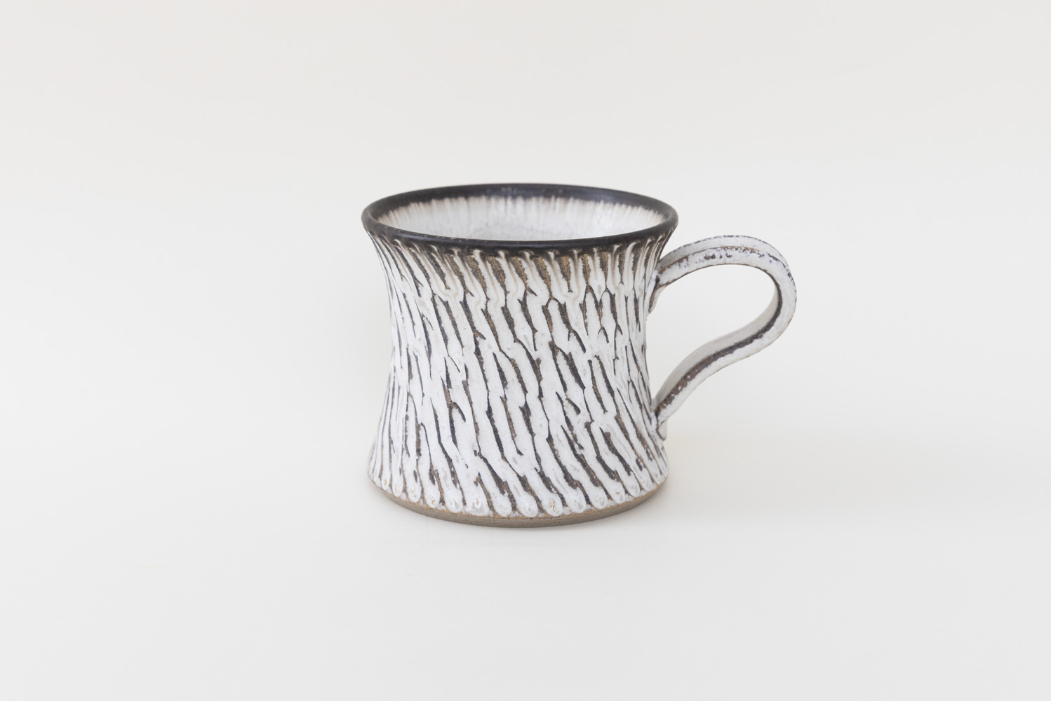 しのぎマグ括れ 白