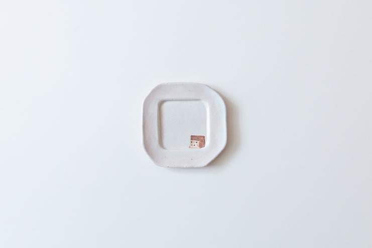 狙ってるよ!マメ皿 サル