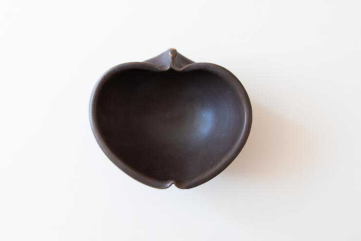 錆釉りんご鉢 中