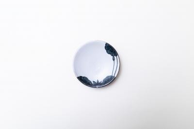 黒ハス縁取小皿 φ110