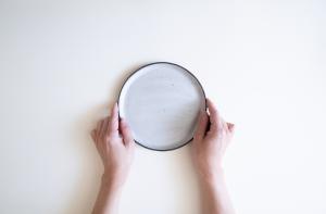 ひびわれケーキ皿Φ180