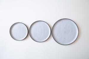 ひびわれケーキ皿Φ220