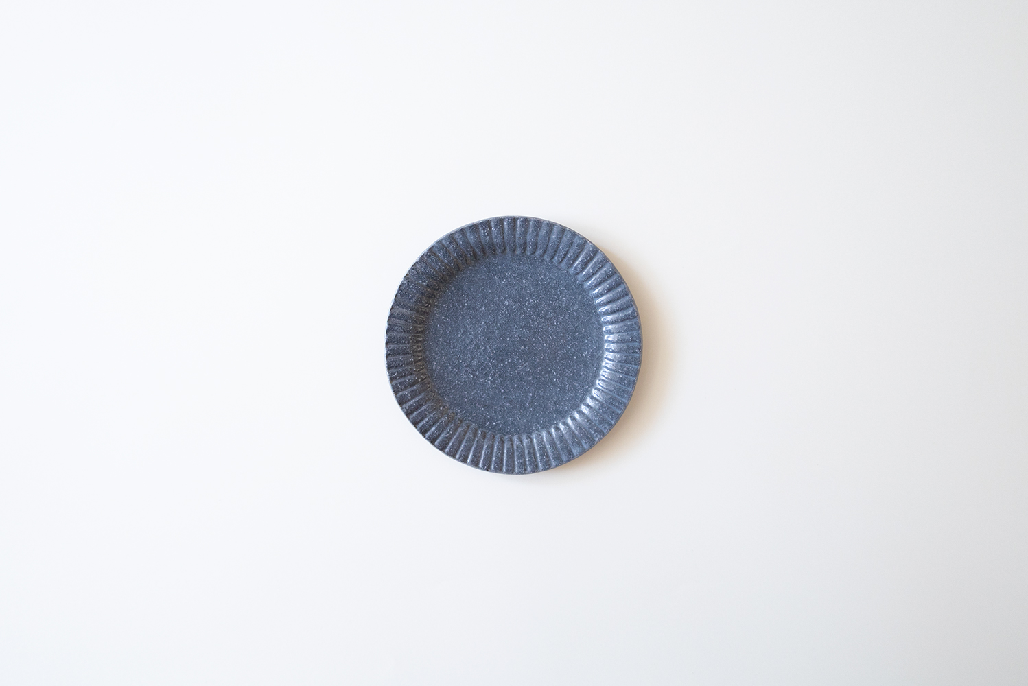 グレー釉ラッフルプレート S