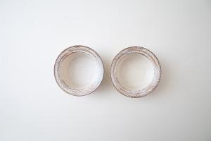 渕荒粉引しのぎリーフ切立リム浅鉢 小