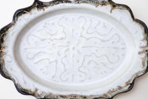 6トンガリオーバル皿 L イッチン 白