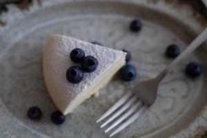 6トンガリオーバル皿 L イッチン 白