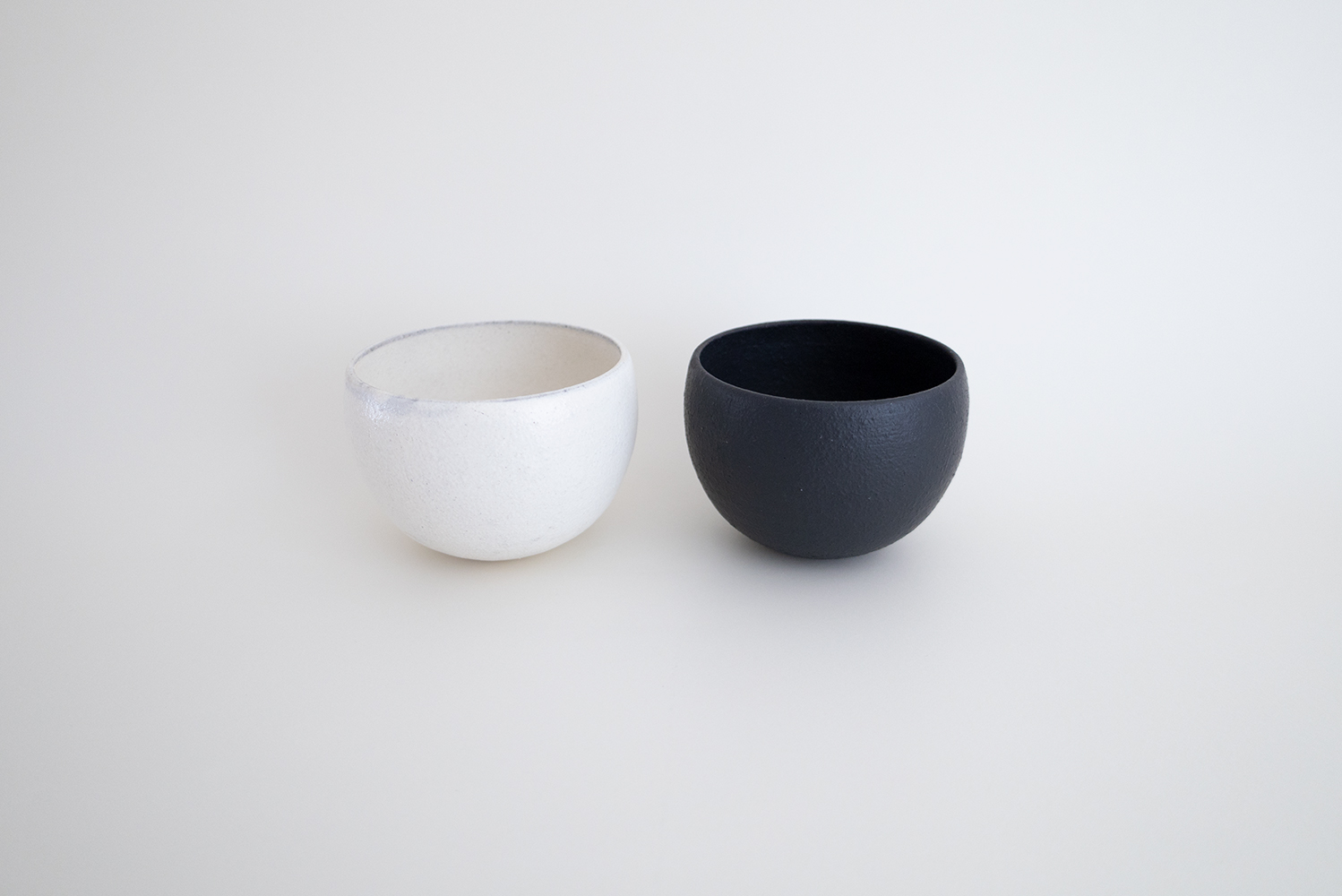 筒小屋 Online Store Toshoo 陶器のネットショップ 黒マットフリーカップf90