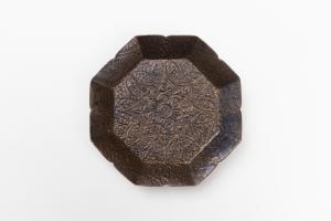 ブロンズ釉 花七宝 七寸皿