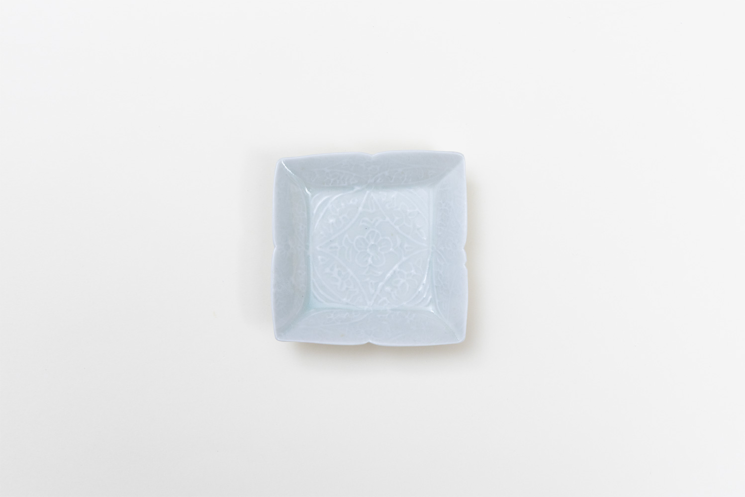 灰青釉 花七宝 角豆皿