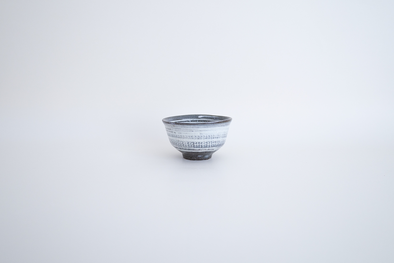 三島盃 A (木箱付)