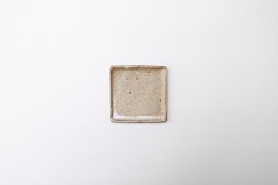 ベージュ 四角小皿
