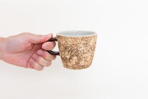 コルク面取マグ M 茶