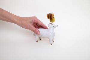 動物の一輪挿し