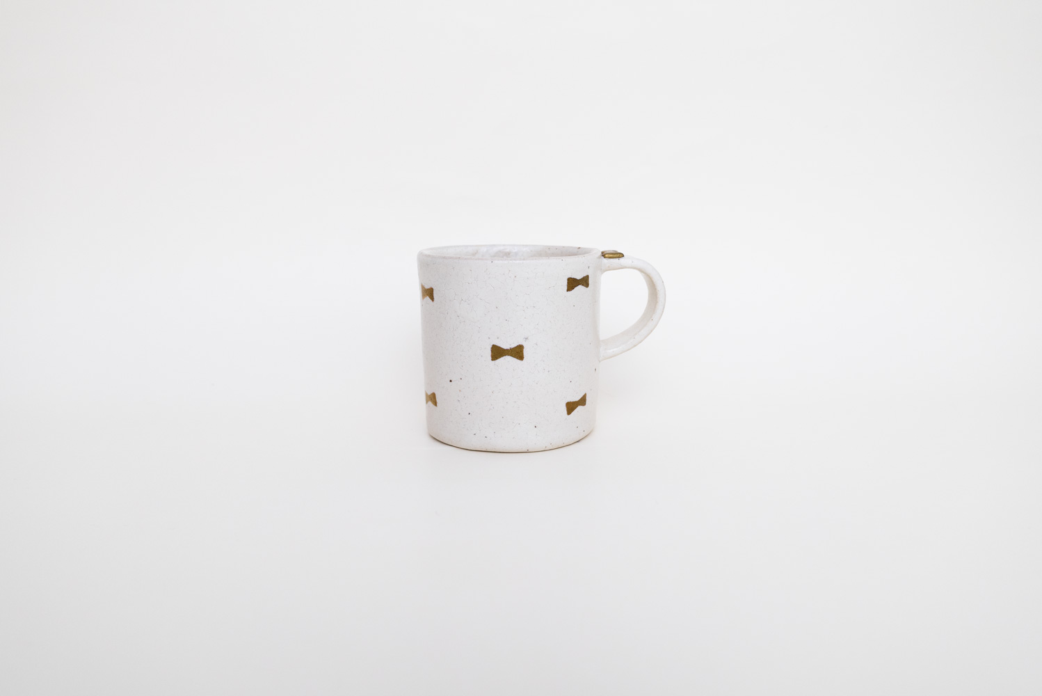 粉引金彩 マグカップ 大 リボン