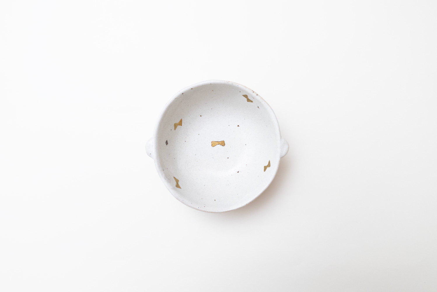 粉引金彩 耳付き CORONボウル リボン