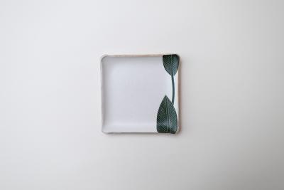 バナナの葉 角皿 M