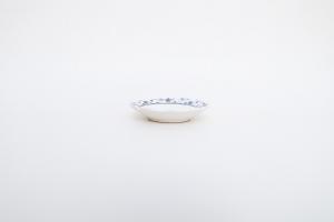 染付 輪花小皿 A