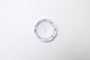 染付 輪花小皿 C